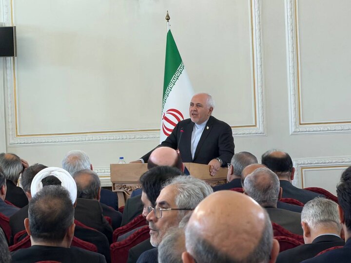 ظریف: میدان، خیابان و دیپلماسی بزرگترین دارایی برای ما هستند ظریف: میدان، خیابان و دیپلماسی بزرگترین دارایی برای ما هستند