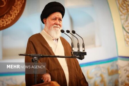 علم الهدی: گران فروشان پیاده نظام آمریکا در داخل کشور هستند علم الهدی: گران فروشان پیاده نظام آمریکا در داخل کشور هستند