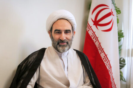 علوم انسانی باید «عینک فهم قرآن» برای استخراج نظریههای ناب باشد علوم انسانی باید «عینک فهم قرآن» برای استخراج نظریههای ناب باشد