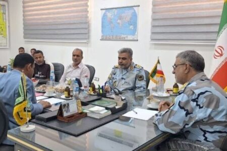 فرمانده مرزبانی فراجا: ساحلشینان مرزبانان اصلی خلیج فارس هستند فرمانده مرزبانی فراجا: ساحلشینان مرزبانان اصلی خلیج فارس هستند