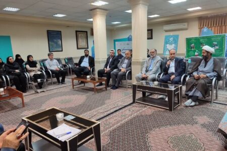 قرآن مهمترین سلاح اعتقادی ما در نبرد با دشمن است قرآن مهمترین سلاح اعتقادی ما در نبرد با دشمن است
