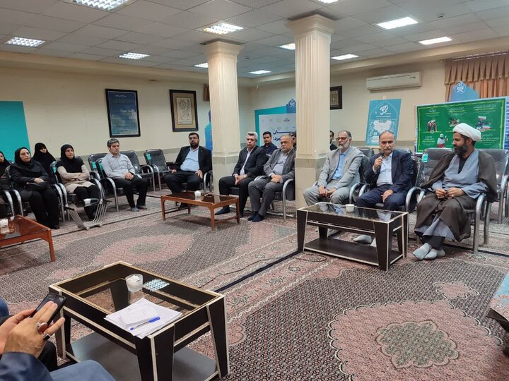 قرآن مهمترین سلاح اعتقادی ما در نبرد با دشمن است قرآن مهمترین سلاح اعتقادی ما در نبرد با دشمن است