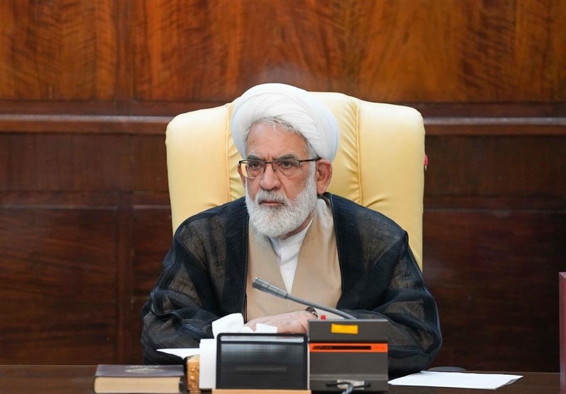 منتظری: مشورت قضات در پروندههای حساس منافاتی با استقلال ندارد منتظری: مشورت قضات در پروندههای حساس منافاتی با استقلال ندارد