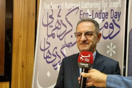 مهاجرت معکوس با نسخه بومگردی/ 4 میلیون ایرانی در روستاها پناه گرفتند مهاجرت معکوس با نسخه بومگردی/ 4 میلیون ایرانی در روستاها پناه گرفتند