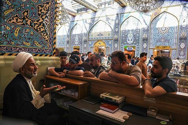 گسترش خدمات پاسخگویی به مسائل شرعی و دینی زائران در کربلای معلی گسترش خدمات پاسخگویی به مسائل شرعی و دینی زائران در کربلای معلی