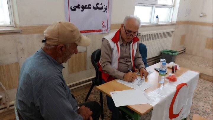 ۲۴۲ خدمت درمانی و آموزشی هلال احمر به مردم چهارده آستانه ارائه شد ۲۴۲ خدمت درمانی و آموزشی هلال احمر به مردم چهارده آستانه ارائه شد