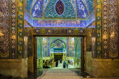آغاز پویش ملی هدیه یک کاشی از حرم امام حسین(ع) به رهبر شهید آغاز پویش ملی هدیه یک کاشی از حرم امام حسین(ع) به رهبر شهید