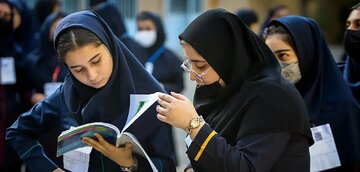 آموزش در ایران ۲۸ سال در انتهای جدول جهانی؛ «مدرسه چهچیزی جز رقابت و حسادت به بچهها داد»/ قبل از شیوع کرونا هم رتبه ۱۲ در خاورمیانه داشتیم آموزش در ایران ۲۸ سال در انتهای جدول جهانی؛ «مدرسه چهچیزی جز رقابت و حسادت به بچهها داد»/ قبل از شیوع کرونا هم رتبه ۱۲ در خاورمیانه داشتیم