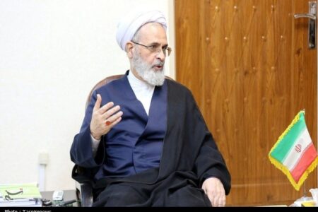 آیتالله اعرافی: امنیت پایدار با تکیه بر بیگانگان محقق نمیشود آیتالله اعرافی: امنیت پایدار با تکیه بر بیگانگان محقق نمیشود
