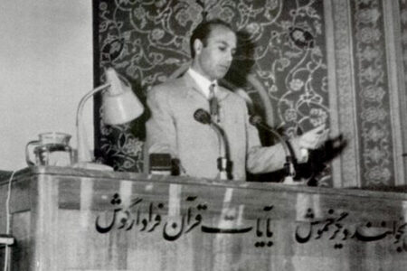 «بازگشت به خویشتن» شریعتی؛چالشبرانگیزترین مفهوم تاریخ روشنفکری ایران «بازگشت به خویشتن» شریعتی؛چالشبرانگیزترین مفهوم تاریخ روشنفکری ایران
