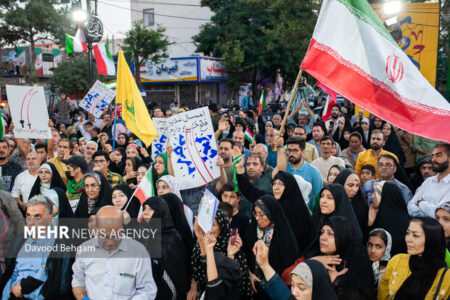 برپایی جشنهای عید غدیر و استقرار موکبهای سلامت هلالاحمر در مشهد برپایی جشنهای عید غدیر و استقرار موکبهای سلامت هلالاحمر در مشهد