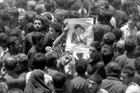 بغضهای کودکی در سوگ آفتاب؛ روایتی از ارتحال امام خمینی(ره) در قوچان بغضهای کودکی در سوگ آفتاب؛ روایتی از ارتحال امام خمینی(ره) در قوچان
