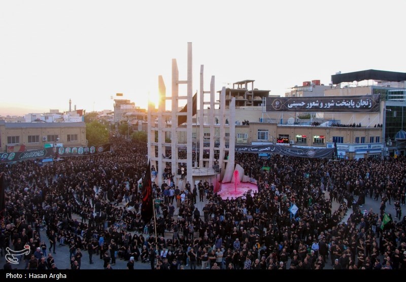 دسته زینبیه اعظم آغاز شد/زنجان در مسیر پیامآور کربلا اخبار زنجان , عزاداری , محرم , حضرت زینب (س) , حسینیه تسنیم ,