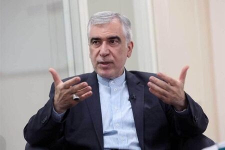 شهید سلامی؛ فرماندهای که قدرت سخت را با قدرت تبیین پیوند زد شهید سلامی؛ فرماندهای که قدرت سخت را با قدرت تبیین پیوند زد
