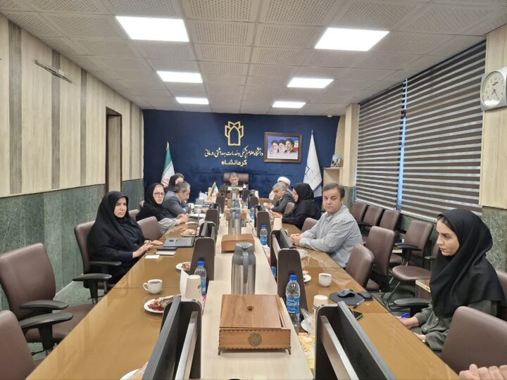 طرح پزشک خانواده در هرسین از ۲۵ تیر اجرایی میشود طرح پزشک خانواده در هرسین از ۲۵ تیر اجرایی میشود