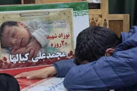 «علیاصغر ایران» در آغوش مادران؛ روایتی از شیرخوارگان حسینی قزوین «علیاصغر ایران» در آغوش مادران؛ روایتی از شیرخوارگان حسینی قزوین