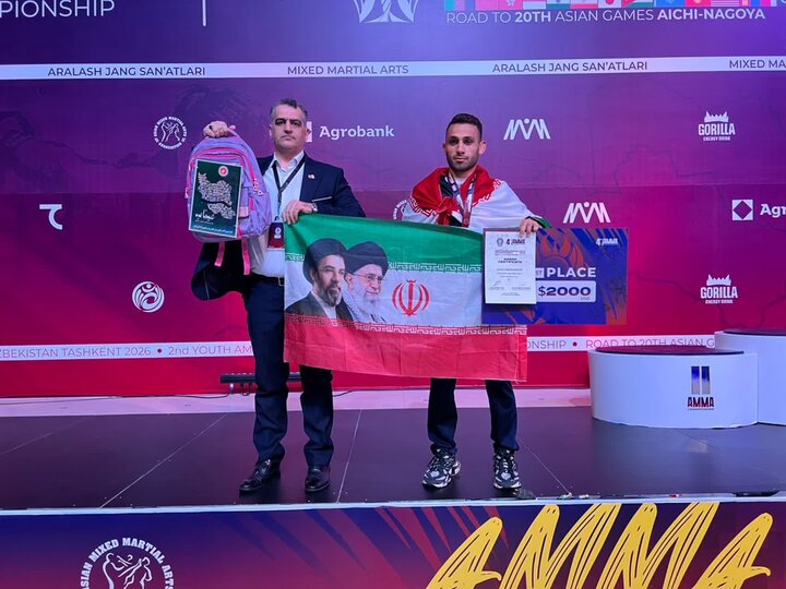همصدایی رزمیکار لردگانی با میناب؛ روی سکوی قهرمانی با دشمن میجنگم همصدایی رزمیکار لردگانی با میناب؛ روی سکوی قهرمانی با دشمن میجنگم