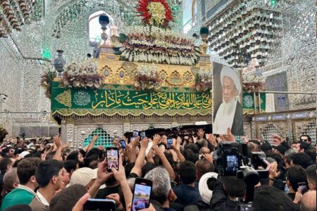 پیکر آیتالله العظمی محمد اسحاق فیاض در کاظمین و کربلا تشییع شد پیکر آیتالله العظمی محمد اسحاق فیاض در کاظمین و کربلا تشییع شد