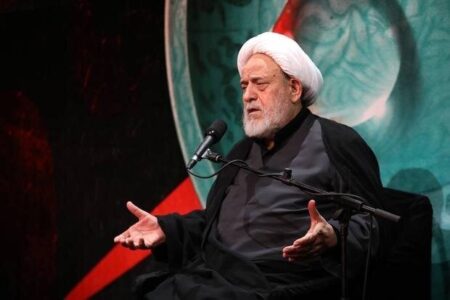 کل خیر فی الحسین؛ بزرگترین خسارت جدایی از حسین (ع) است کل خیر فی الحسین؛ بزرگترین خسارت جدایی از حسین (ع) است