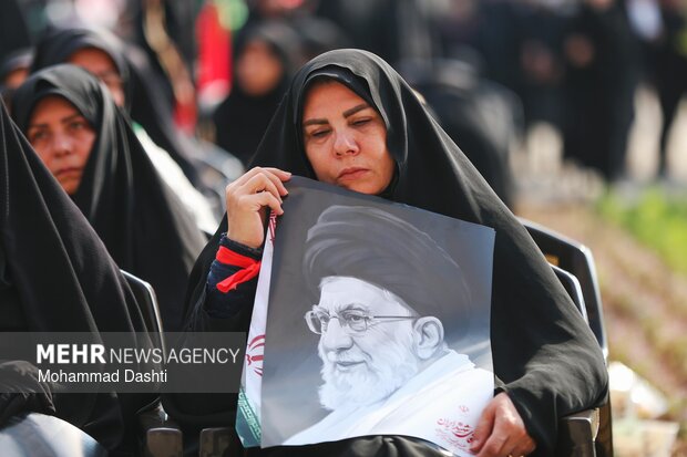 از بازتولید سرمایه اجتماعی تا تقویت انسجام در تشییع رهبر شهید از بازتولید سرمایه اجتماعی تا تقویت انسجام در تشییع رهبر شهید