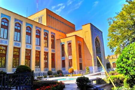حاج حسین ملک داراییهای فناپذیر را به میراثی تمدنی تبدیل کرد حاج حسین ملک داراییهای فناپذیر را به میراثی تمدنی تبدیل کرد
