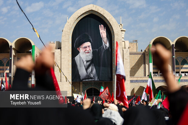 قیام عاشورا در منظومه فکری شهید امام خامنهای قیام عاشورا در منظومه فکری شهید امام خامنهای