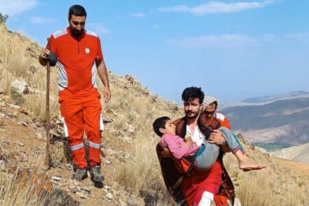 نوجوان ۱۳ ساله مفقودشده در چاراویماق به آغوش خانواده بازگشت نوجوان ۱۳ ساله مفقودشده در چاراویماق به آغوش خانواده بازگشت