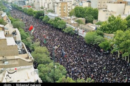 واقعه نگاری از پایانِ یک روایت؛ شهری که فرزندش را تا آسمان بدرقه کرد واقعه نگاری از پایانِ یک روایت؛ شهری که فرزندش را تا آسمان بدرقه کرد