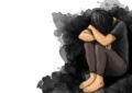 افسردگی چیست و نشانههای آن کدامند؟ افسردگی چیست و نشانههای آن کدامند؟