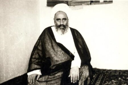 حال علامه امینی وقتی از مسیر مشایه به نزدیک کربلا میرسید، منقلب میشد حال علامه امینی وقتی از مسیر مشایه به نزدیک کربلا میرسید، منقلب میشد