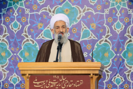 دشمن با جنگ ترکیبی به دنبال تضعیف ارزشهای انقلاب اسلامی است دشمن با جنگ ترکیبی به دنبال تضعیف ارزشهای انقلاب اسلامی است