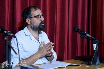 سندی از افول یک نظم اجتماعی سندی از افول یک نظم اجتماعی