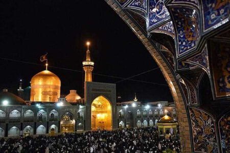 شاخصه اصلی در سیره اخلاقی امام رضا (ع)، «کرامتبخشی به انسانها» بود شاخصه اصلی در سیره اخلاقی امام رضا (ع)، «کرامتبخشی به انسانها» بود