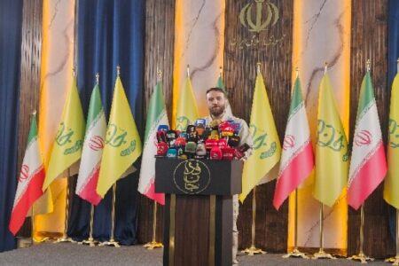آمادگی ۲۶ درصد داوطلبان جان فدا برای کار نظامی؛ آغاز آموزش هزار گردان آمادگی ۲۶ درصد داوطلبان جان فدا برای کار نظامی؛ آغاز آموزش هزار گردان