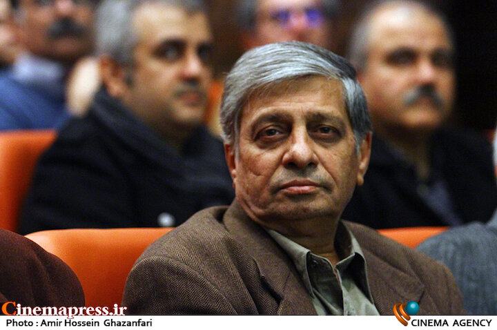 «احمد ضابطی جهرمی» صاحب «نشان عالی خورشید» میشود «احمد ضابطی جهرمی» صاحب «نشان عالی خورشید» میشود