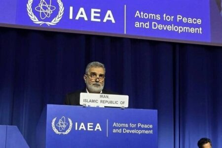 ایران تسلیم فشارها نمیشود؛ برنامه هستهای ما صلحآمیز است ایران تسلیم فشارها نمیشود؛ برنامه هستهای ما صلحآمیز است