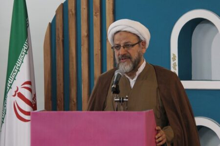 حوزه علمیه باید از تولید دانش به سمت حل مسائل کشور و حکمرانی حرکت کند حوزه علمیه باید از تولید دانش به سمت حل مسائل کشور و حکمرانی حرکت کند