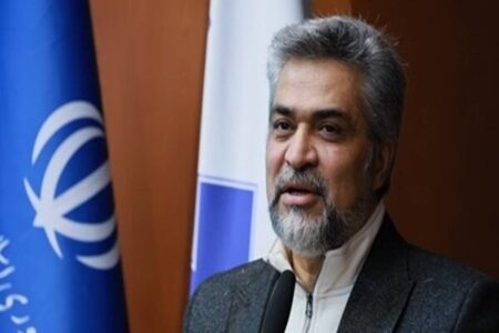کرمانپور: بیمه ۱۲۰ همت به حوزه سلامت بدهکار است کرمانپور: بیمه ۱۲۰ همت به حوزه سلامت بدهکار است