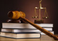 گفتن حقیقت درباره صاحبان قدرت، چه از سوی حوزه و چه قضا، هزینه دارد گفتن حقیقت درباره صاحبان قدرت، چه از سوی حوزه و چه قضا، هزینه دارد